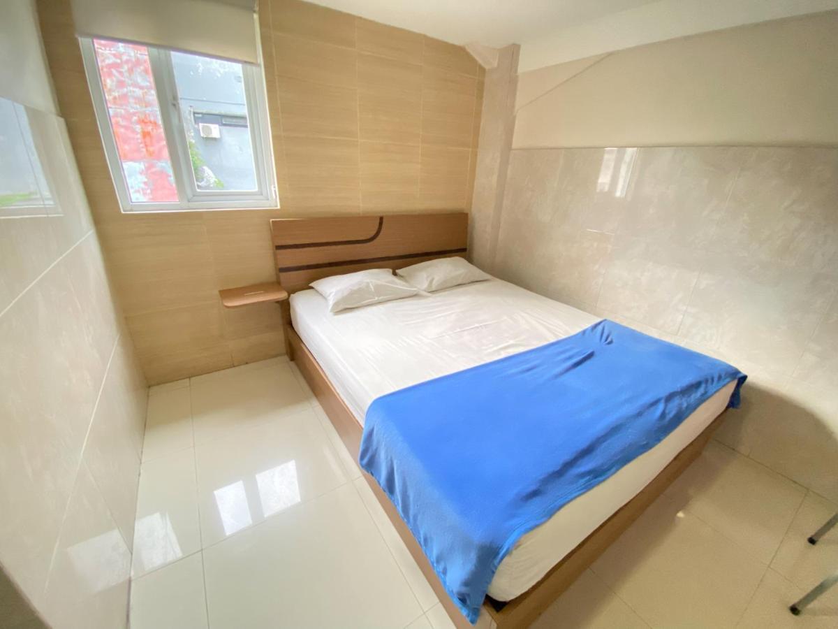 Penginapan Star Ambon Mitra Reddoorz Exterior foto